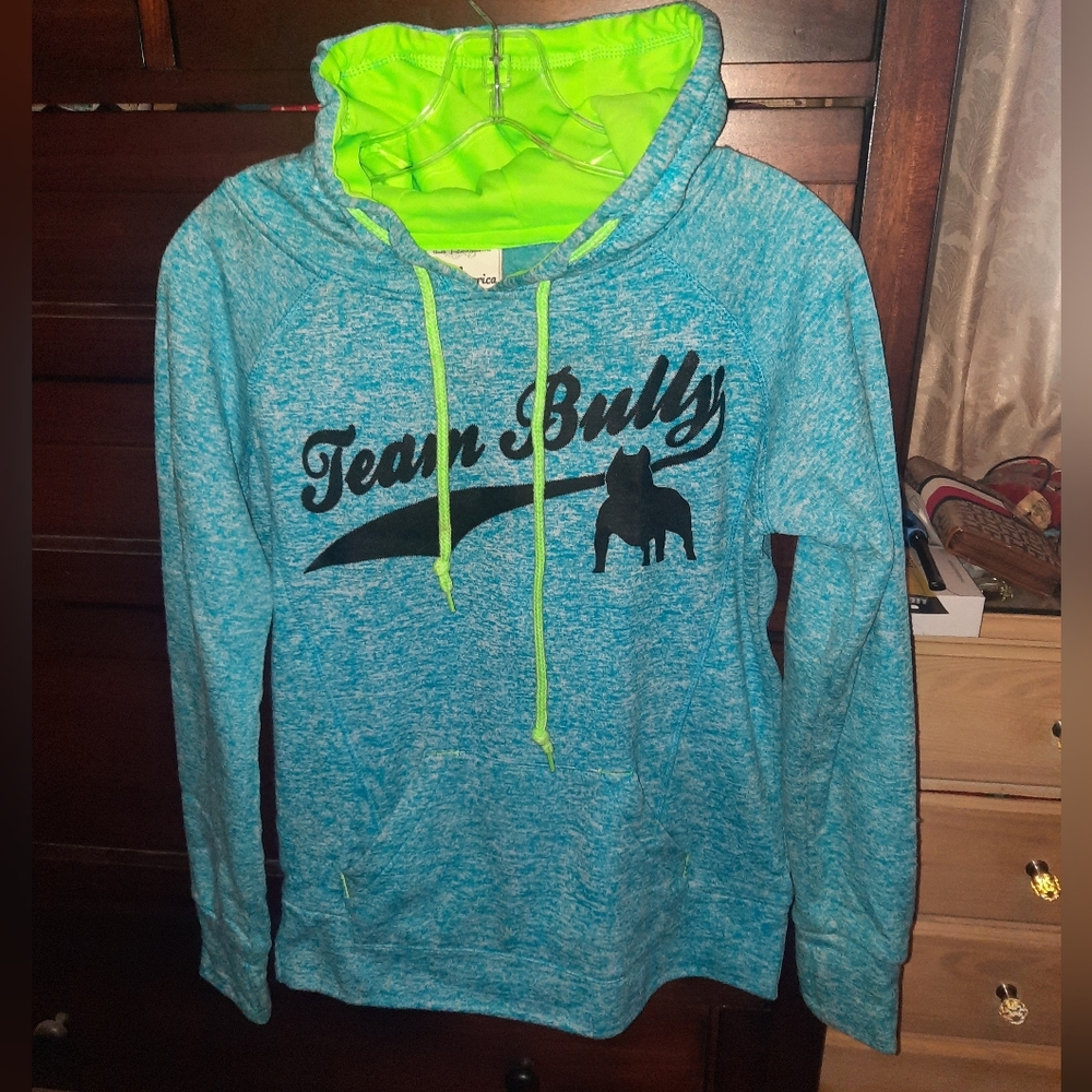 Women team bully hoodie